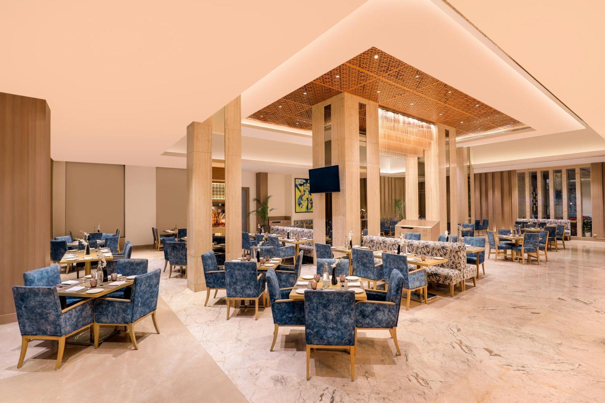 Sandal Suites By Lemon Tree Hotels Noida Ngoại thất bức ảnh