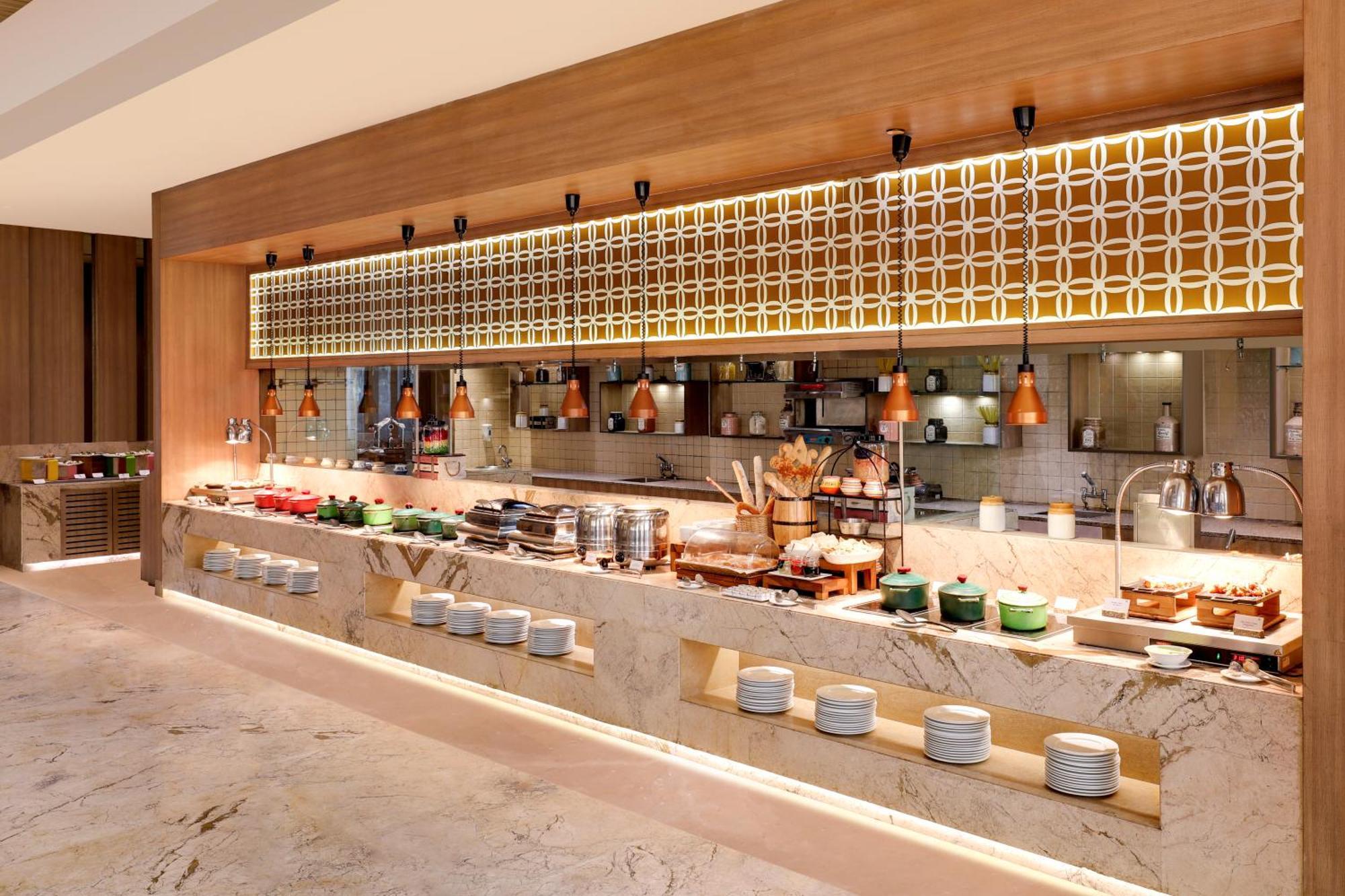 Sandal Suites By Lemon Tree Hotels Noida Ngoại thất bức ảnh