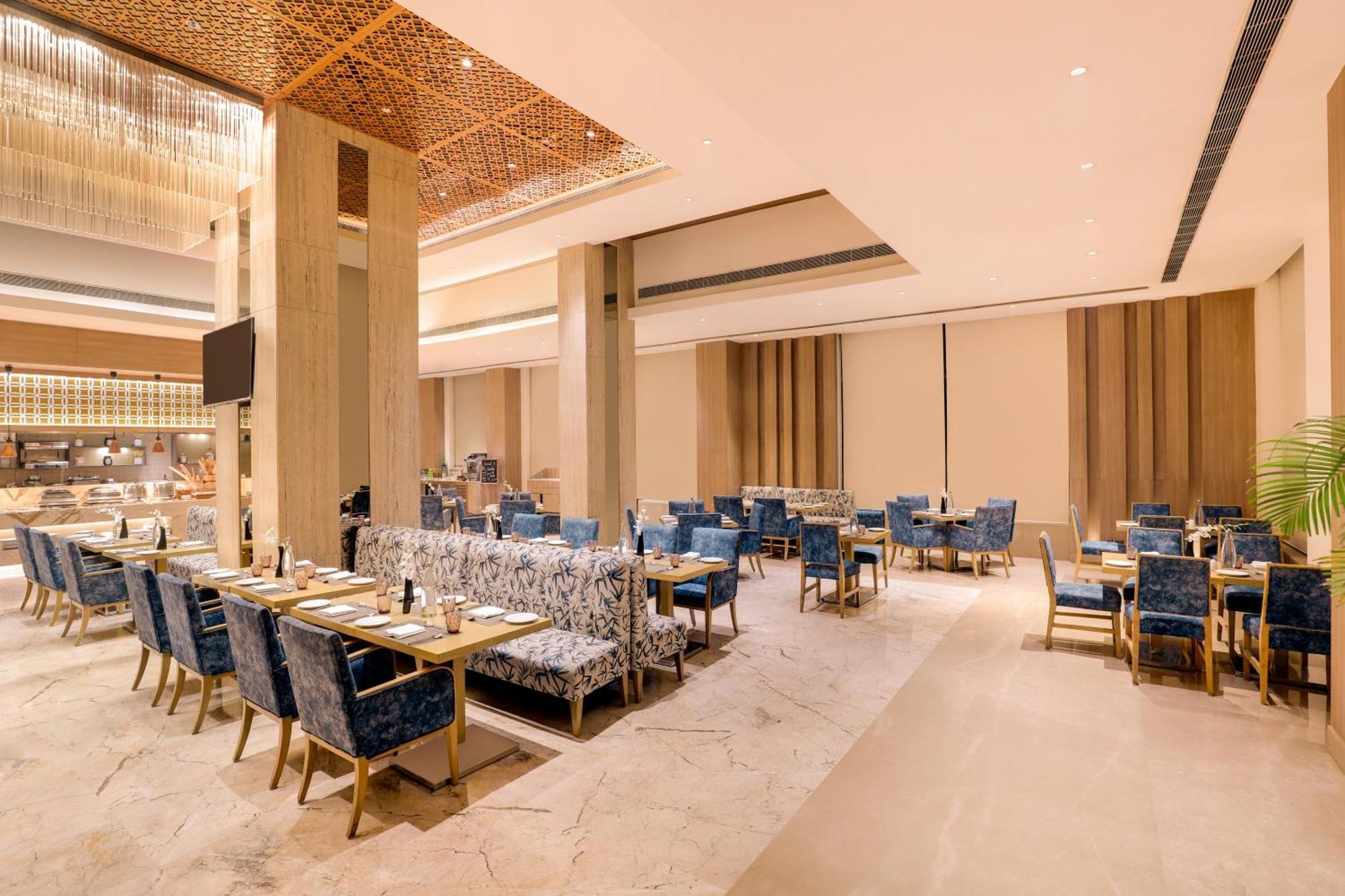 Sandal Suites By Lemon Tree Hotels Noida Ngoại thất bức ảnh