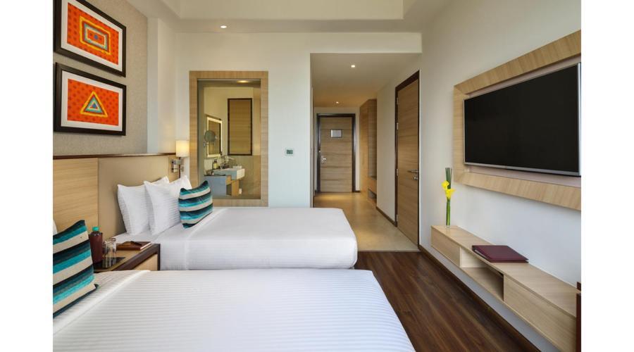 Sandal Suites By Lemon Tree Hotels Noida Ngoại thất bức ảnh