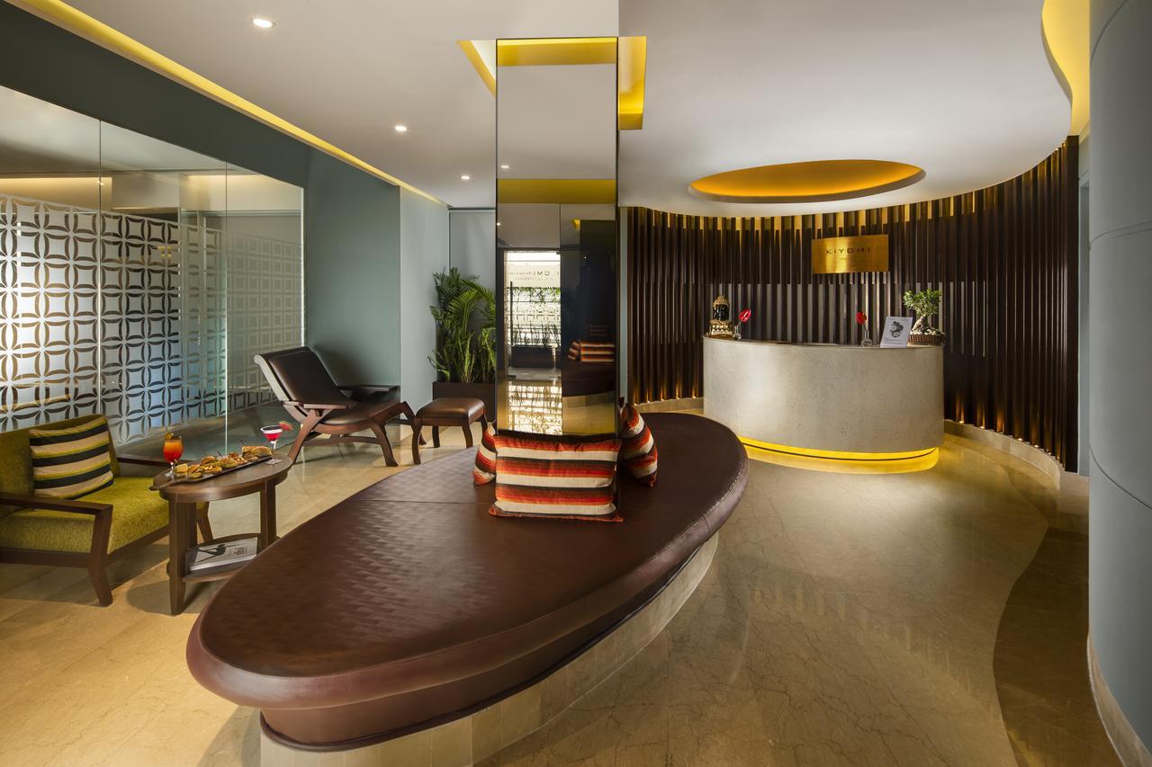 Sandal Suites By Lemon Tree Hotels Noida Ngoại thất bức ảnh