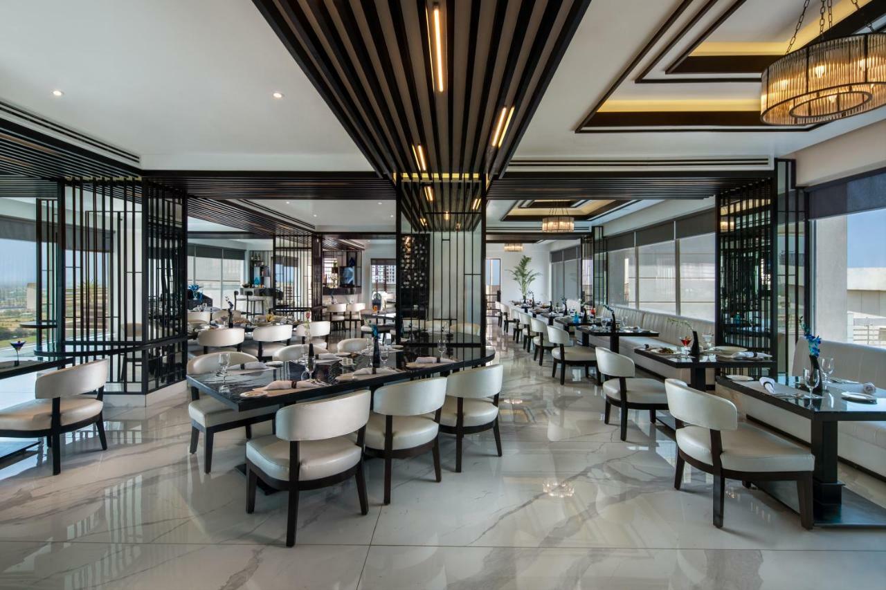 Sandal Suites By Lemon Tree Hotels Noida Ngoại thất bức ảnh