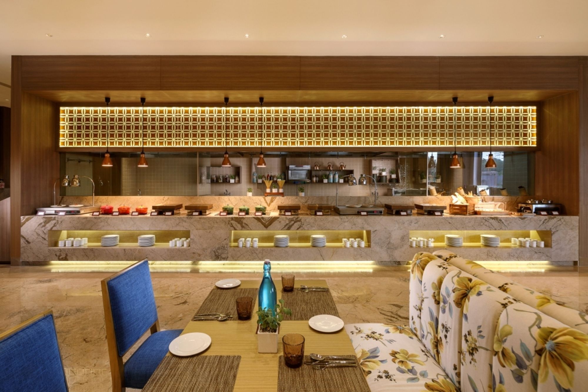 Sandal Suites By Lemon Tree Hotels Noida Ngoại thất bức ảnh